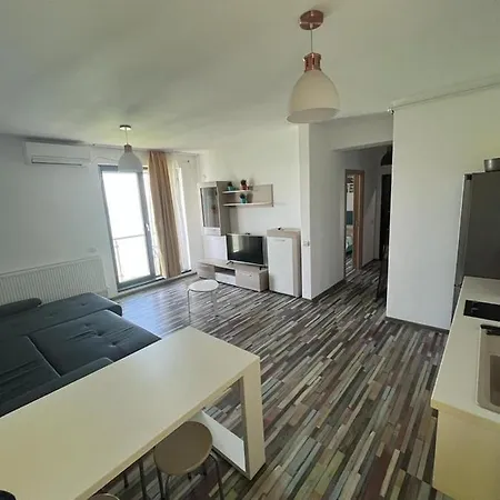 Apartment 2 By The Mamaia